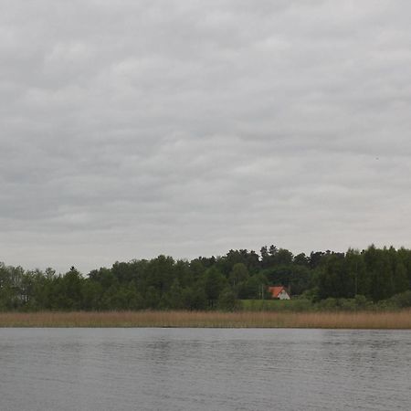 Domek Pod Klonami Na Mazurach Guty Экстерьер фото